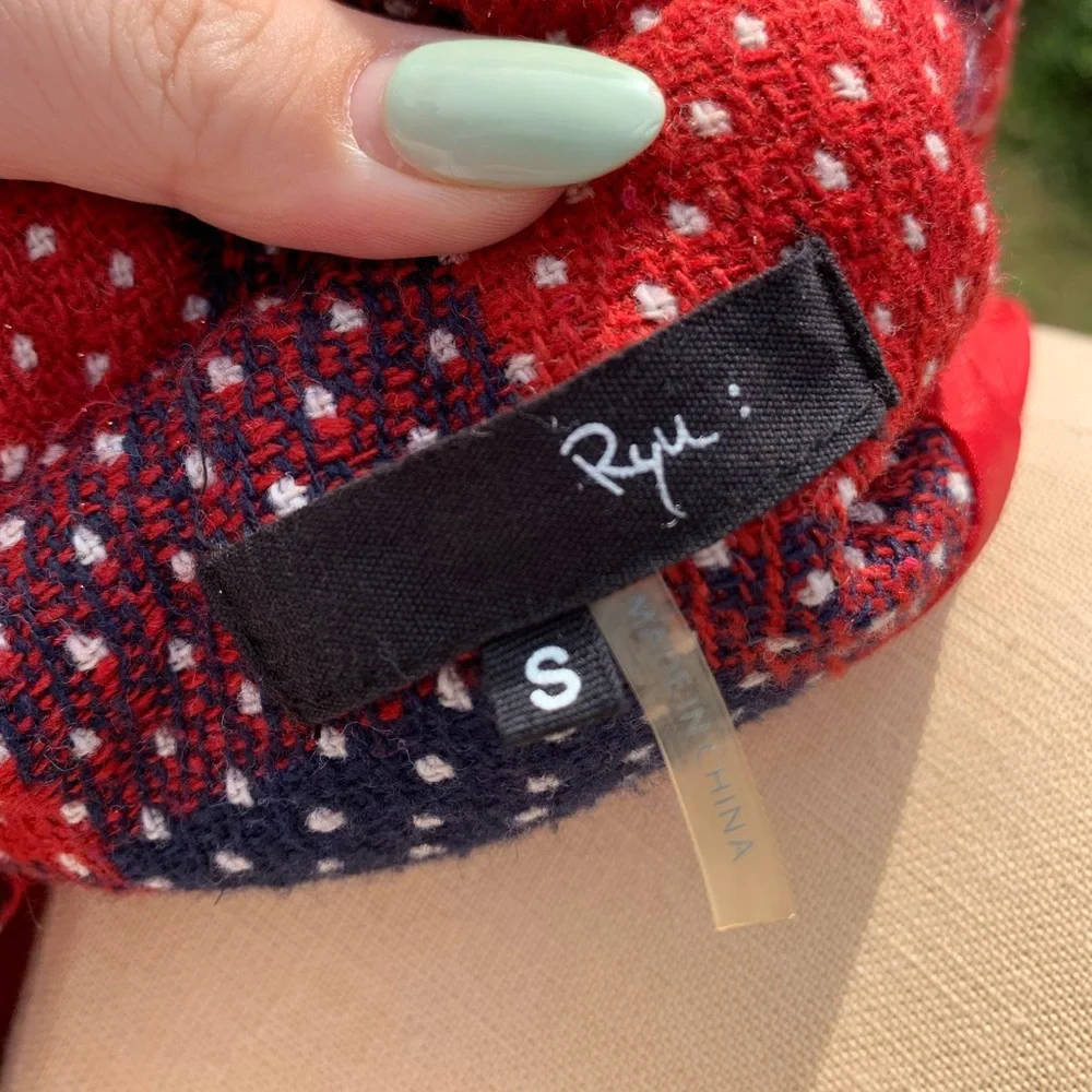 Ryu Cottage-Core Little Red Riding Hood Coat - Picture 14 of 16